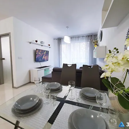 365pam - Dwie Sosny - Morski Krysztal - Sauna, Jacuzzi, Silownia, Bawialnia 尤斯托尼莫斯基