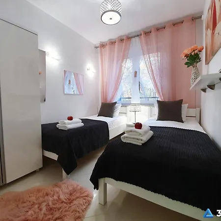 365pam - Dwie Sosny - Morski Krysztal - Sauna, Jacuzzi, Silownia, Bawialnia 公寓 尤斯托尼莫斯基