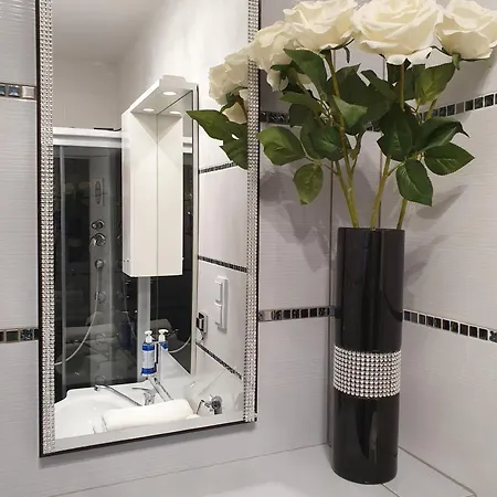 365pam - Dwie Sosny - Morski Krysztal - Sauna, Jacuzzi, Silownia, Bawialnia 尤斯托尼莫斯基