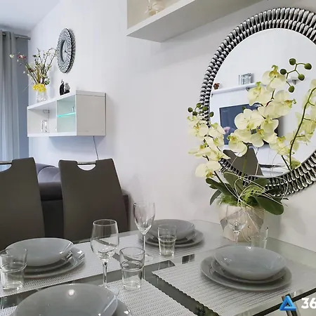 365pam - Dwie Sosny - Morski Krysztal - Sauna, Jacuzzi, Silownia, Bawialnia 公寓 *