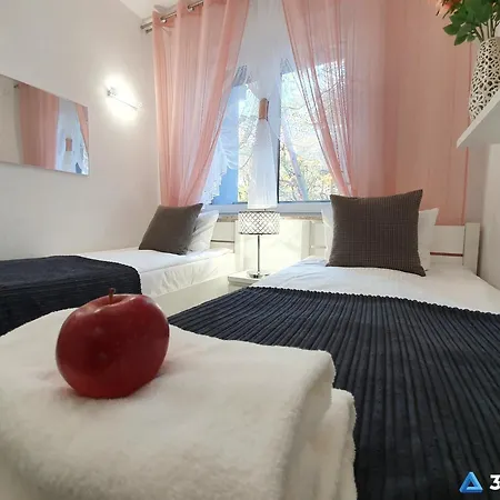 365pam - Dwie Sosny - Morski Krysztal - Sauna, Jacuzzi, Silownia, Bawialnia * 尤斯托尼莫斯基