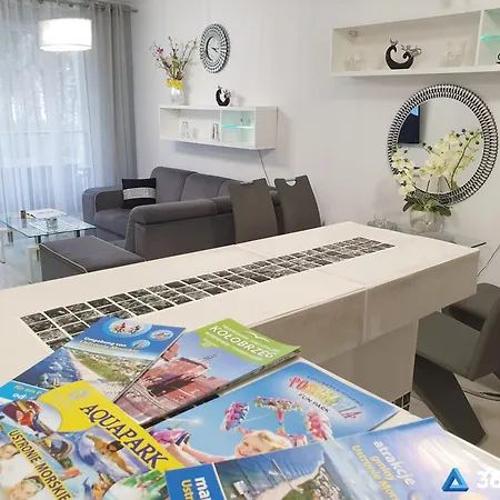 公寓 365pam - Dwie Sosny - Morski Krysztal - Sauna, Jacuzzi, Silownia, Bawialnia 尤斯托尼莫斯基