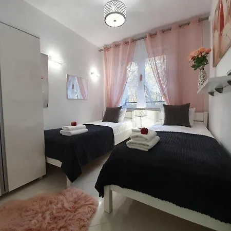 Apartment Dwie Sosny - Morski Krysztal - Sauna, Jacuzzi, Silownia, Bawialnia - 365pam